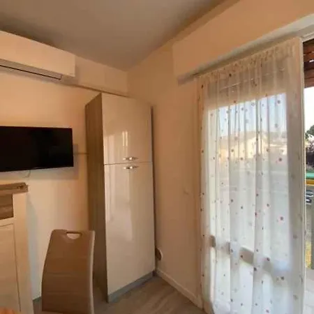 In 51892 Apartment *